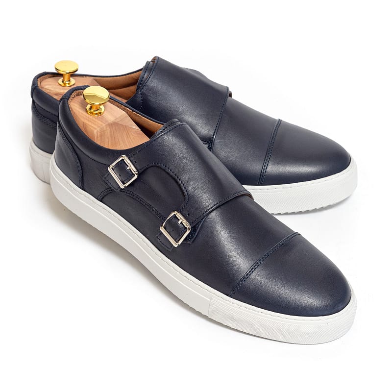 Tumesinised Nahast Tennised