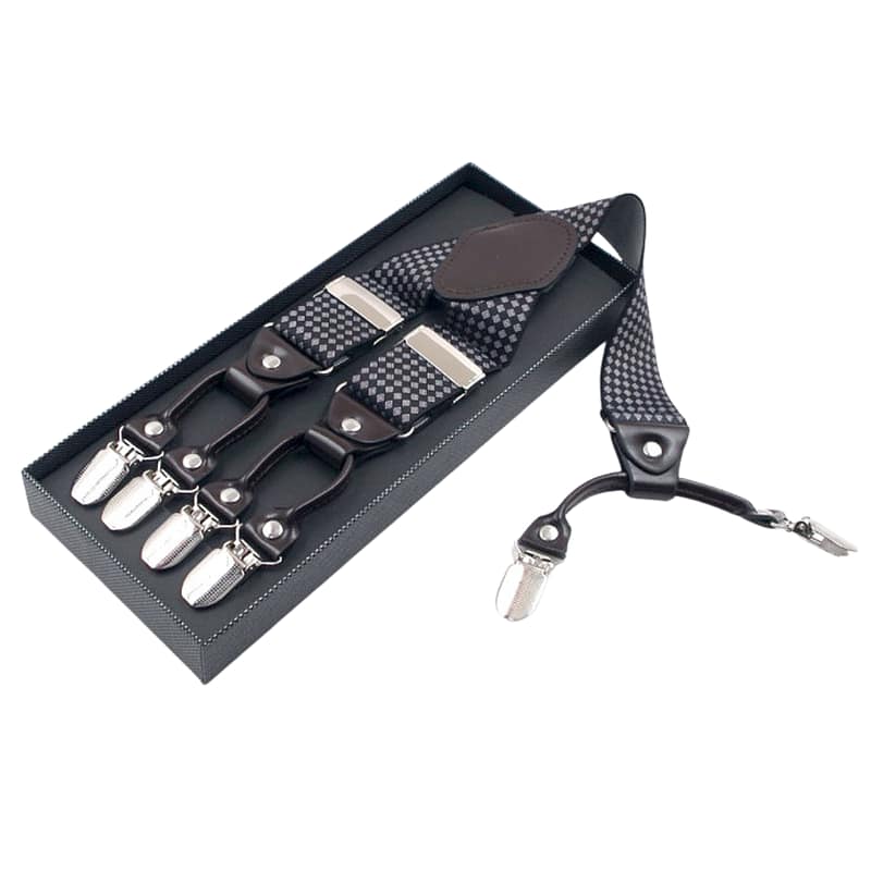 Must-Valged Rombidega Traksid